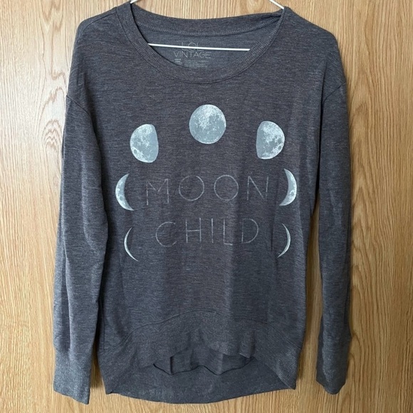 L.O.L. Vintage Tops - Gray ‘Moon Child’ Pullover Hi-Lo Sweatshirt